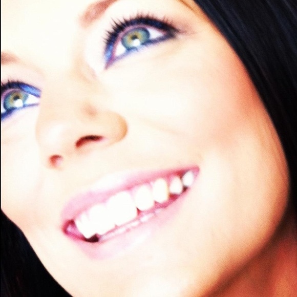 Meet your Posher, Chelsea - Picture 1 of 1